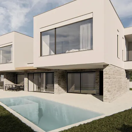 Just Be Alive By Trawelltopia - Pool, Wifi Kastela